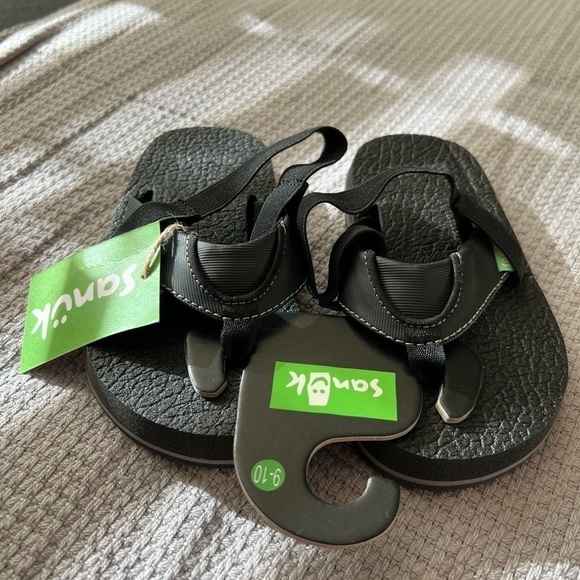 NWT Toddler Sanuk Sandals, Black Flip Flops, Root Beer Cozy, Toddler size 9-10 - Picture 5 of 7